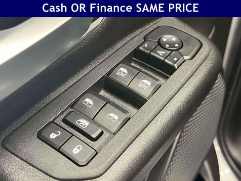 Used 2026 RAM 1500 Big Horn AWD/4WD image 17