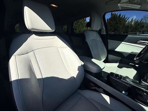 Used 2023 Kia Sportage EX image 22