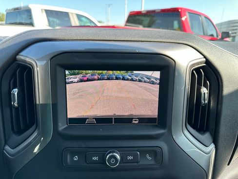 Used 2022 Chevrolet Silverado 1500 Custom Trail Boss AWD/4WD image 19