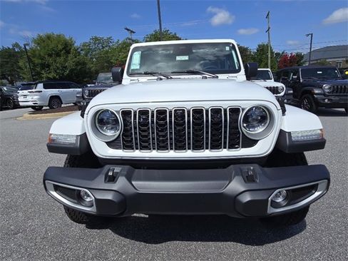 New 2025 Jeep Wrangler Sahara image 15