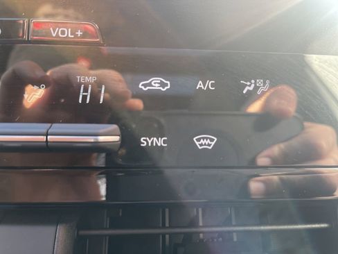 Used 2025 Toyota bZ4X FWD w/ Weather Package image 28