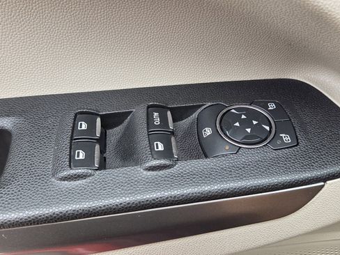 Used 2018 Ford EcoSport SE w/ SE Convenience Package image 14