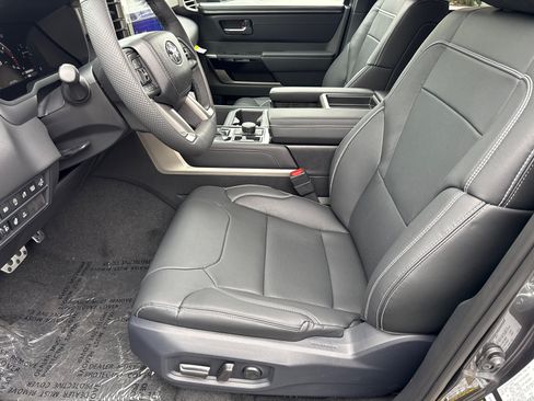 New 2026 Toyota Tundra Limited AWD/4WD image 21