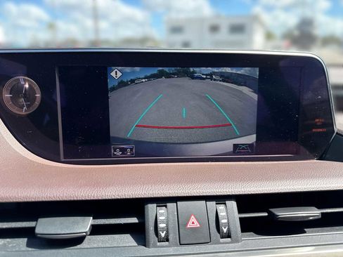 Used 2021 Lexus ES 250 w/ Premium Package image 29