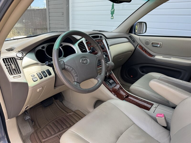 Used 2006 Toyota Highlander Limited AWD/4WD image 9