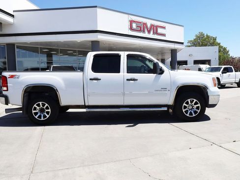Used 2009 GMC Sierra 2500 SLT AWD/4WD image 7