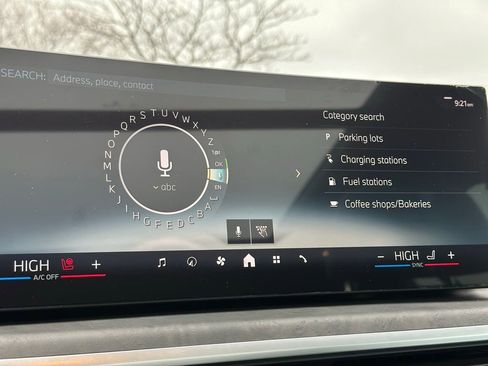 Certified 2026 BMW X5 xDrive40i w/ M Sport Package image 38