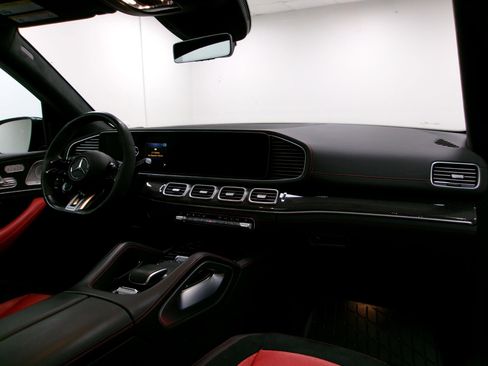 Used 2024 Mercedes-Benz GLE 63 AMG S image 3