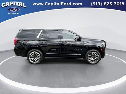 Used 2023 GMC Yukon Denali Ultimate w/ LPO, Floor Liner Package image 9