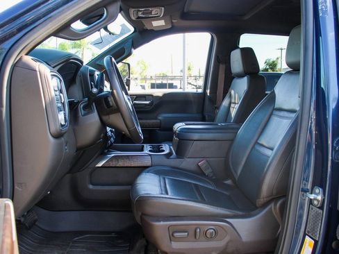 Used 2020 GMC Sierra 3500 Denali w/ Denali Ultimate Package image 19