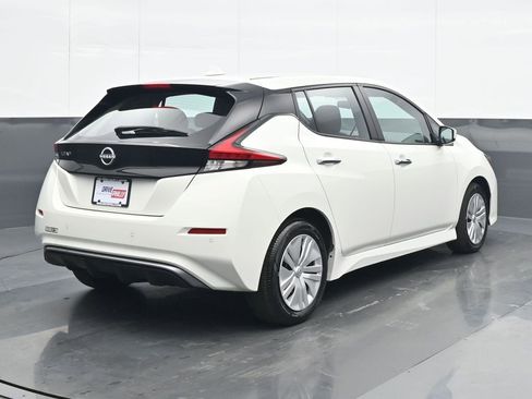 Used 2023 Nissan Leaf S image 6