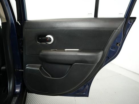 Used 2012 Nissan Versa 1.8 S image 28