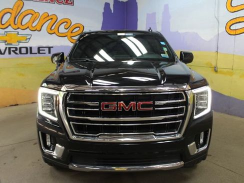 Used 2021 GMC Yukon SLT AWD/4WD image 3
