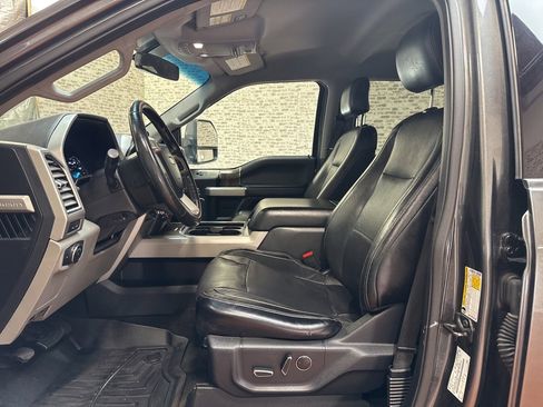 Used 2017 Ford F250 Lariat w/ Lariat Value Package image 22