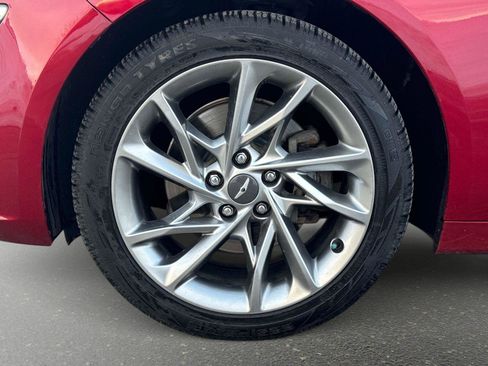 Used 2022 Genesis G70 2.0T image 9