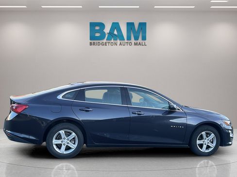 Used 2023 Chevrolet Malibu LT image 11
