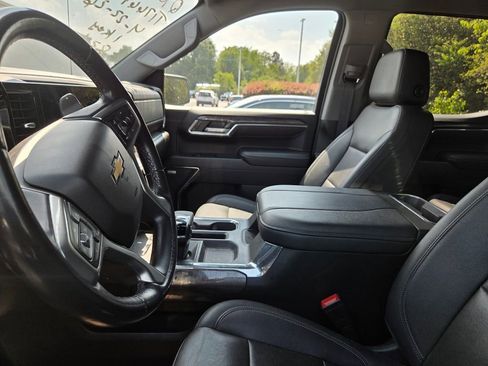 Used 2023 Chevrolet Silverado 1500 LTZ AWD/4WD image 5