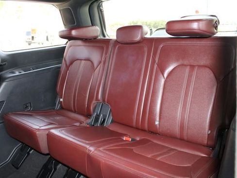 Used 2024 Ford Expedition Limited AWD/4WD image 30