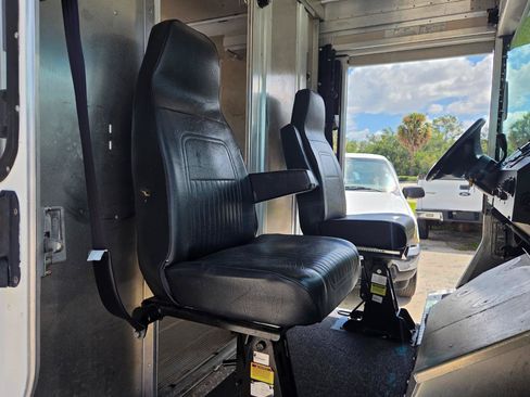 Used 2017 Ford E-350 and Econoline 350 Super Duty w/ A/C Prep Package RWD image 12