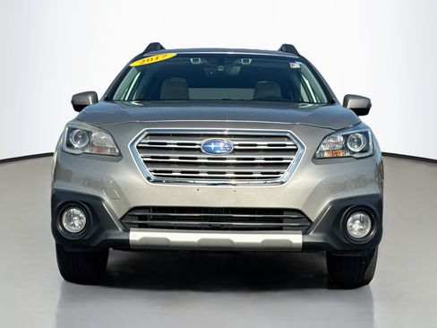 Used 2017 Subaru Outback 3.6R Limited AWD/4WD image 2