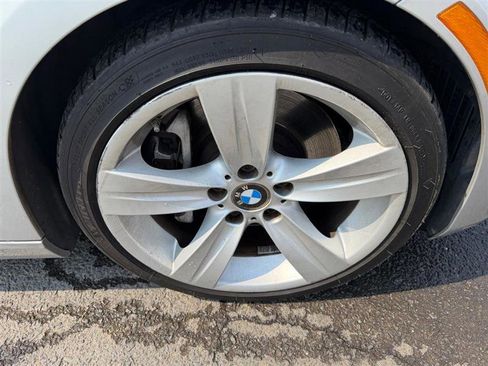 Used 2008 BMW 335i Convertible image 30