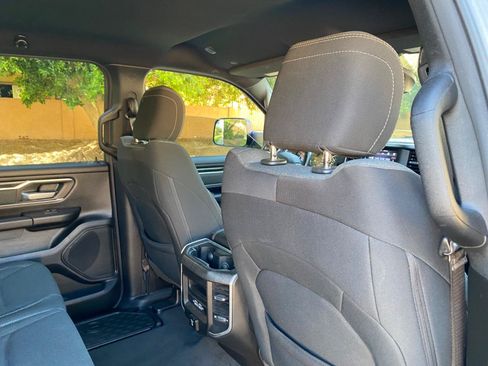 Used 2021 RAM 1500 Big Horn AWD/4WD image 42