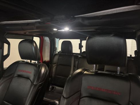 Used 2020 Jeep Gladiator Rubicon image 13