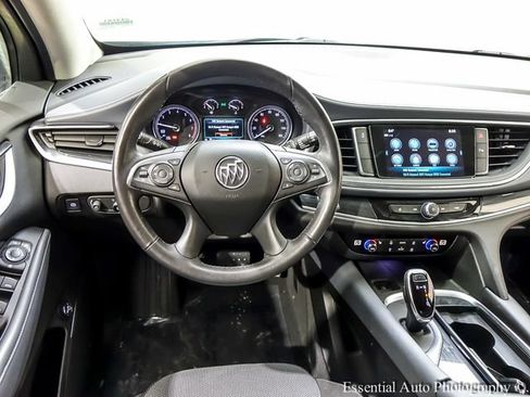 Used 2019 Buick Enclave Preferred FWD image 3