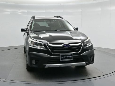 Used 2020 Subaru Outback Limited w/ Tech Package 2 image 46