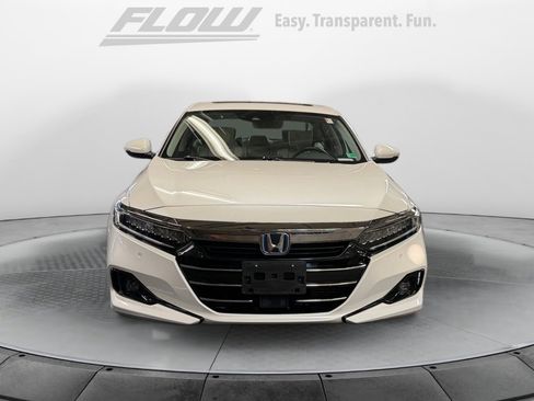 Used 2022 Honda Accord Touring image 3