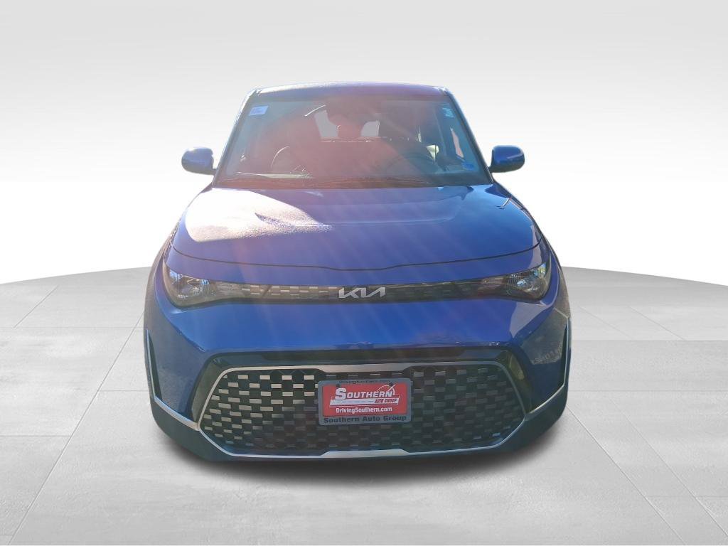 Certified 2024 Kia Soul EX w/ EX Designer Package FWD image 2