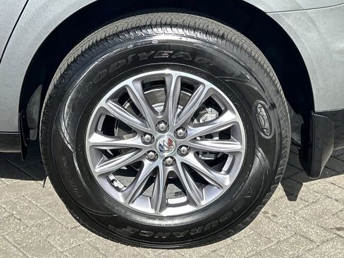 Certified 2023 Buick Enclave Essence image 31