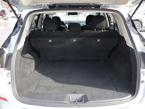 Used 2017 Nissan Murano SV w/ Premium Plus Package image 38