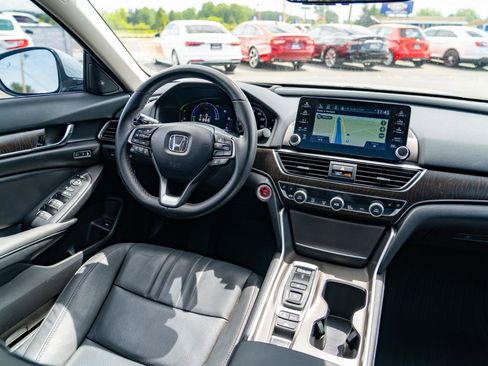 Used 2022 Honda Accord Touring image 25