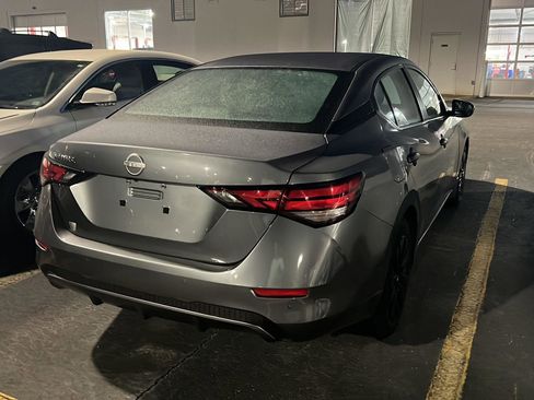 Used 2025 Nissan Sentra S image 8