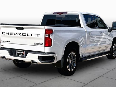 Used 2024 Chevrolet Silverado 1500 High Country w/ Technology Package AWD/4WD image 13
