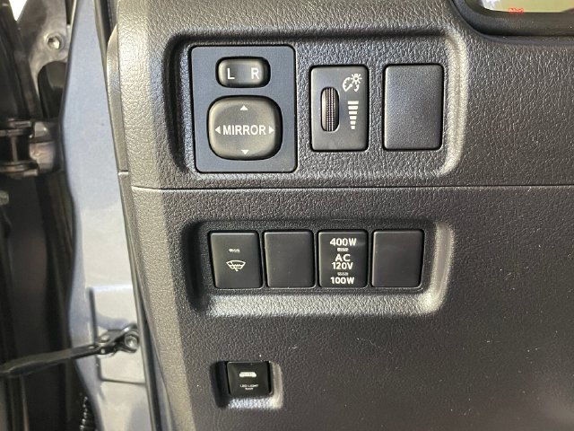 Used 2015 Toyota 4Runner Trail Premium AWD/4WD image 14