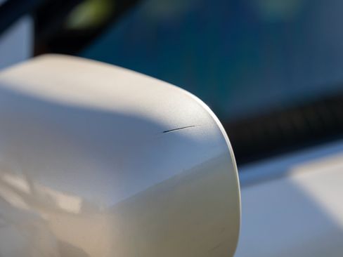 Used 2000 Cadillac De Ville DTS w/ Comfort/Convenience Pkg image 34