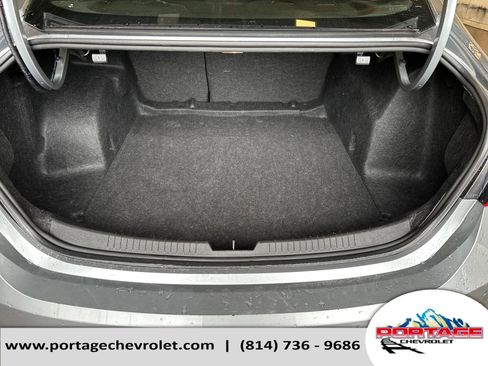 Used 2024 Chevrolet Malibu LT image 25