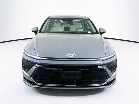 Used 2025 Hyundai Sonata SEL FWD image 2