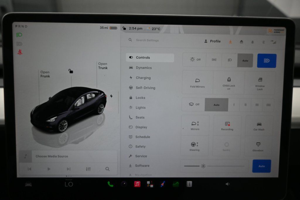 Used 2023 Tesla Model 3 Standard Range RWD image 10