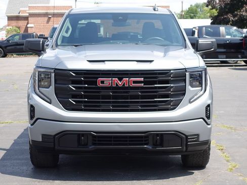 Used 2024 GMC Sierra 1500 Pro w/ Graphite Edition AWD/4WD image 5