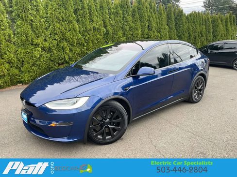 Used 2023 Tesla Model X Standard Sport Utility 4D image 3