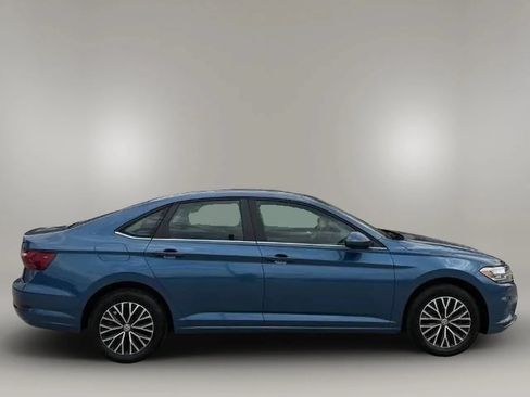 Used 2021 Volkswagen Jetta SE FWD image 8