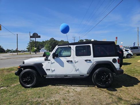 Used 2019 Jeep Wrangler Unlimited Sport AWD/4WD image 8