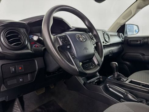 Used 2020 Toyota Tacoma SR image 21