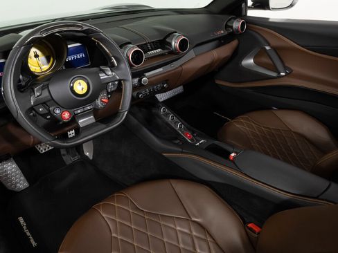 Used 2021 Ferrari 812 GTS RWD image 37