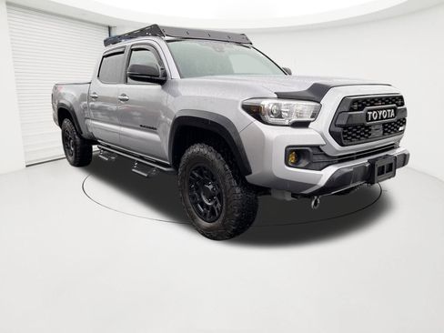 Used 2020 Toyota Tacoma TRD Off-Road image 7