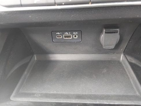 Used 2024 Nissan Altima 2.5 SV FWD image 19