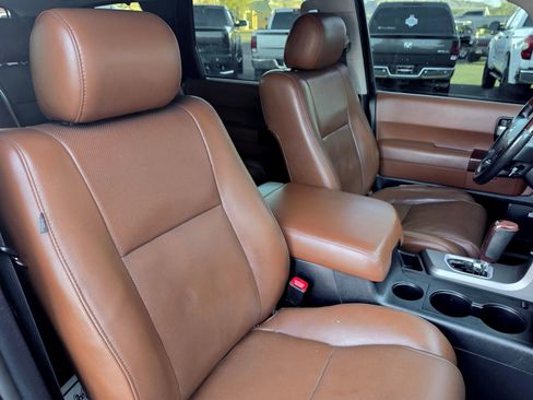 Used 2013 Toyota Sequoia Platinum image 38